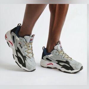 Fila Ray Tracer Sneakers Shoes Women’s Size 7 Athletic Shoes 5RM00532-051